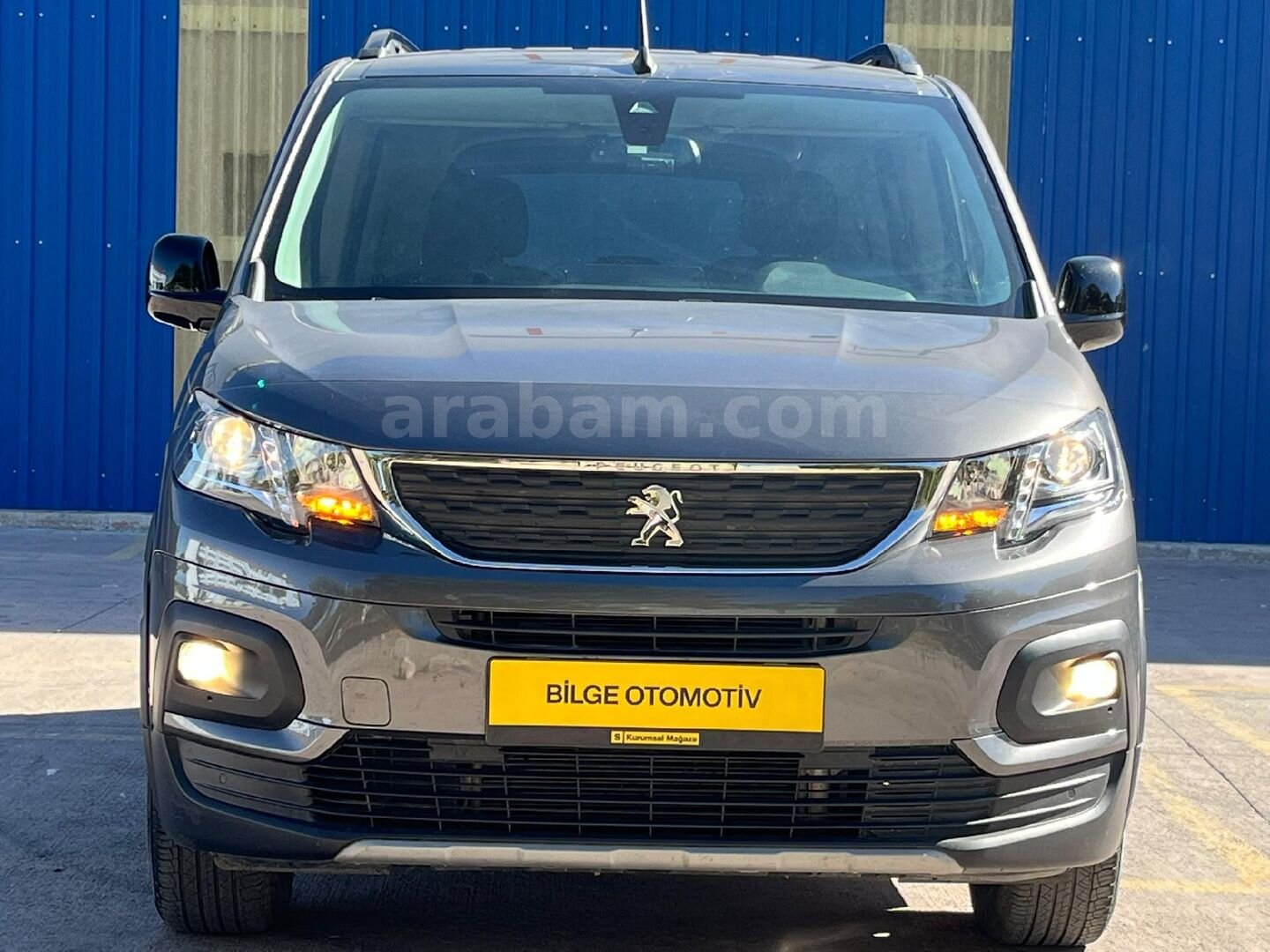 Galeriden Peugeot Rifter 1.5 BlueHDI Allure 2023 Model Kütahya 33.000 km Gri (Gümüş) 4