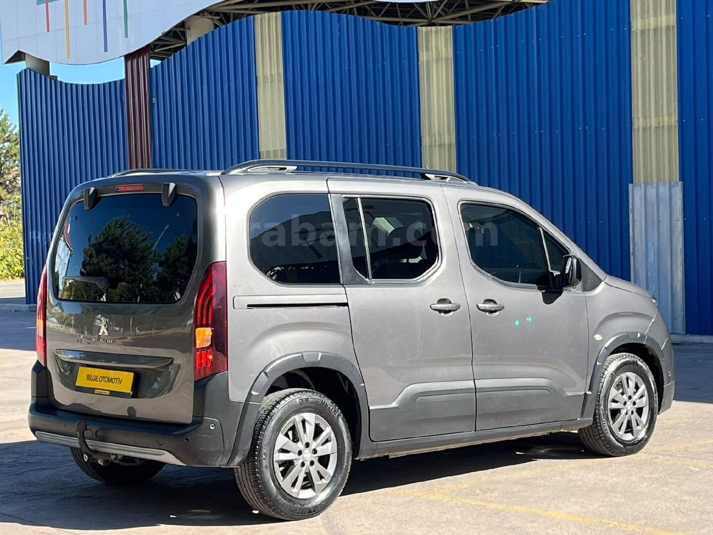 Galeriden Peugeot Rifter 1.5 BlueHDI Allure 2023 Model Kütahya 33.000 km Gri (Gümüş) 6