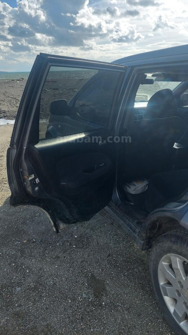 Sahibinden Honda HR-V 4WD 2005 Model Tokat 285.000 km Gri (metalik) 7