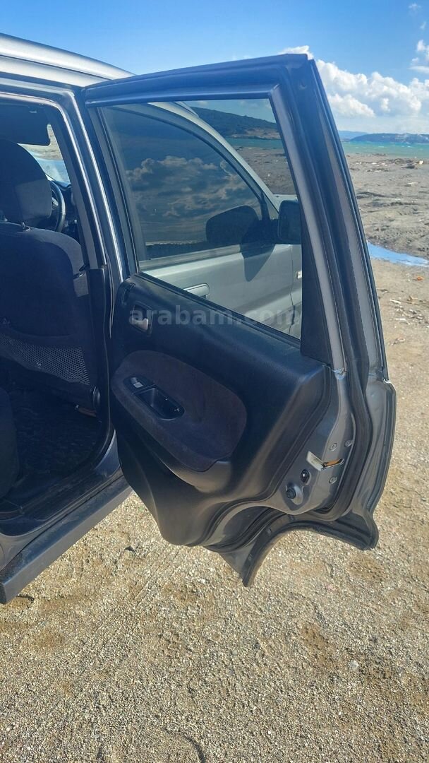Sahibinden Honda HR-V 4WD 2005 Model Tokat 285.000 km Gri (metalik) 6