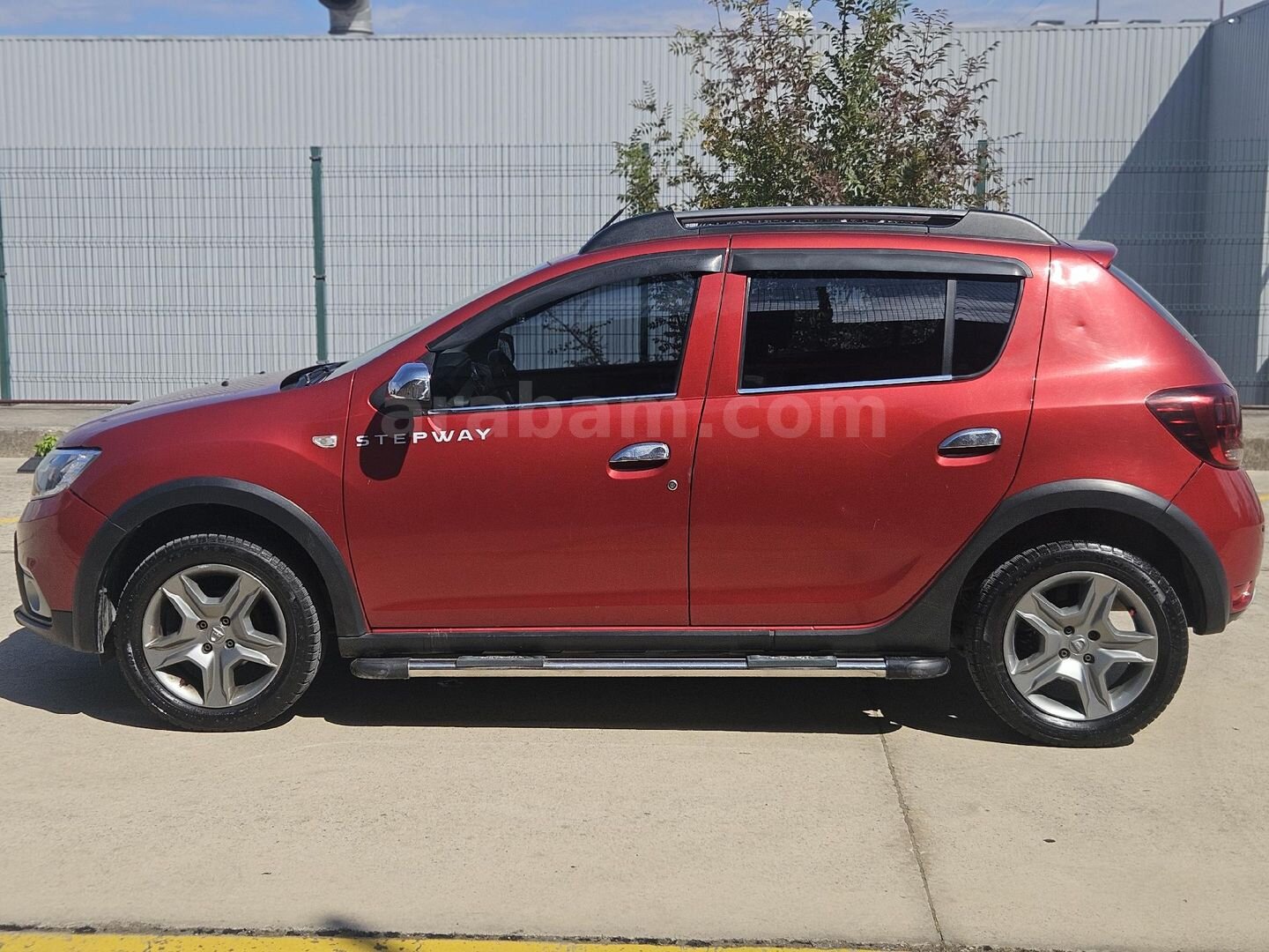 Sahibinden Dacia Sandero 0.9 TCe Stepway Easy-R 2017 Model Yalova 80.000 km Kırmızı 3