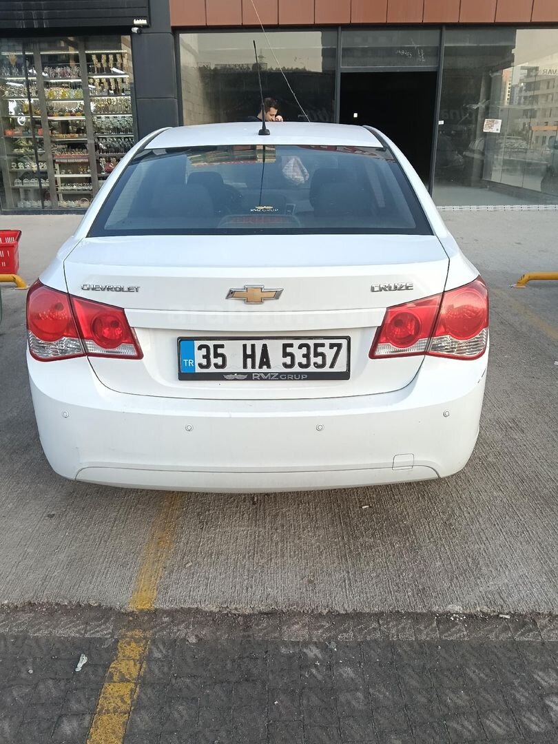 Sahibinden Chevrolet Cruze 1.6 2011 Model Ankara 197.000 km Beyaz 5