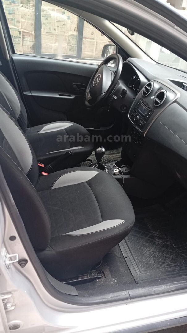 Sahibinden Dacia Sandero 0.9 TCe Stepway Easy-R 2016 Model İzmir 113.000 km Gri 2