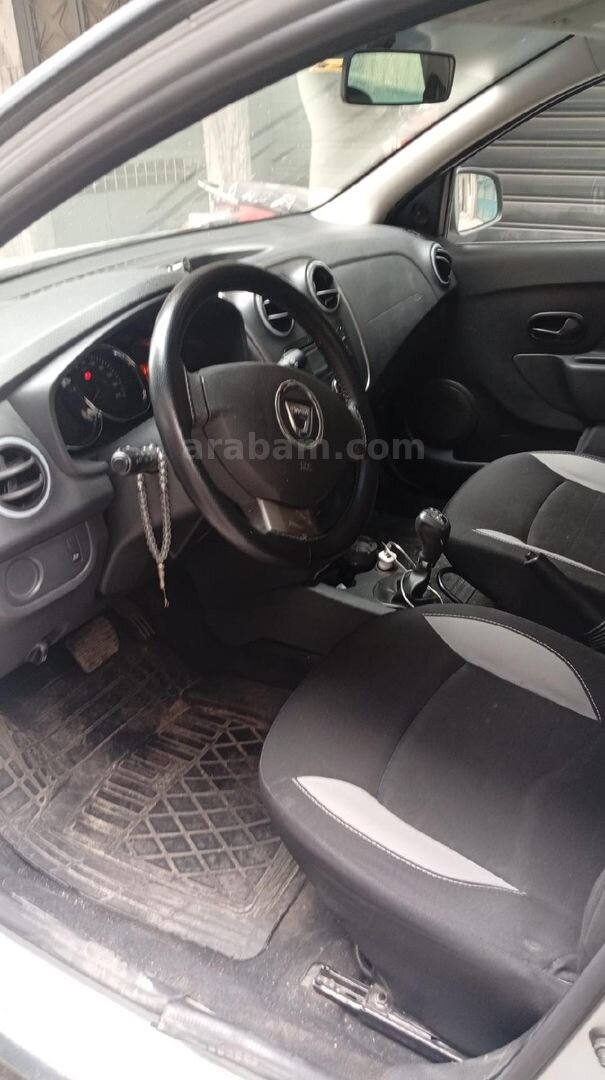 Sahibinden Dacia Sandero 0.9 TCe Stepway Easy-R 2016 Model İzmir 113.000 km Gri 6