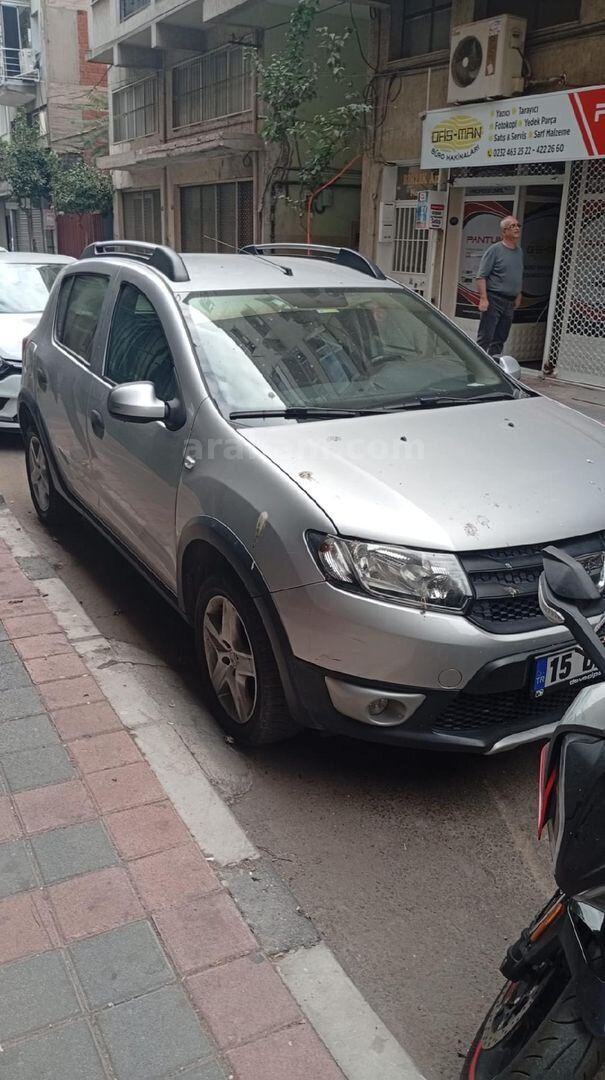 Sahibinden Dacia Sandero 0.9 TCe Stepway Easy-R 2016 Model İzmir 113.000 km Gri 3