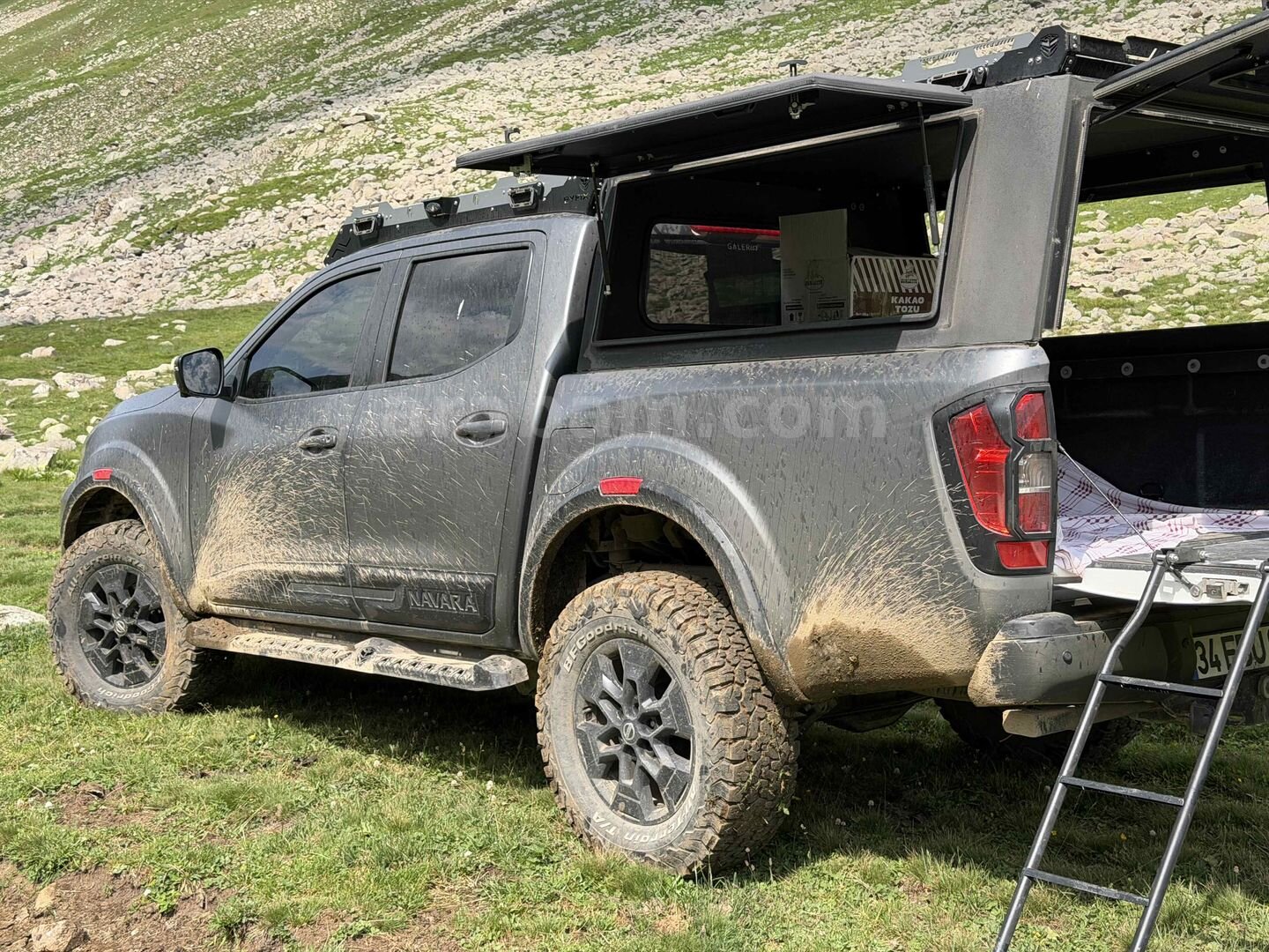 Sahibinden Nissan Navara 2.3 dCi 4x4 2020 Model 61.600 km Gri (metalik) 5