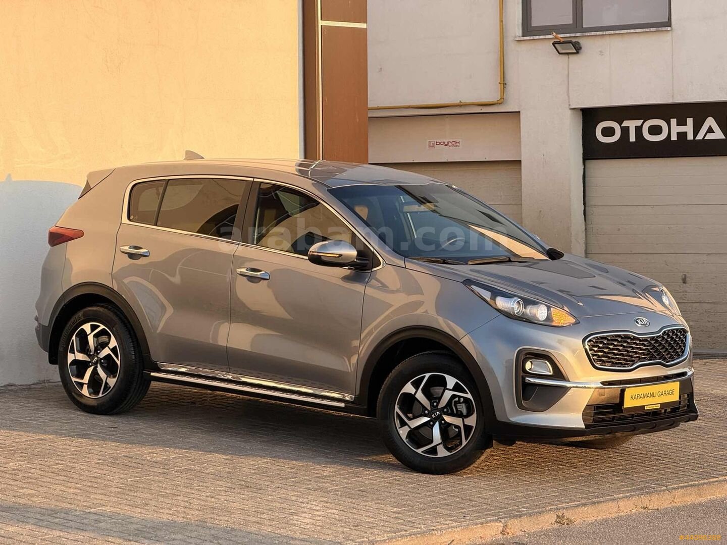 KARAMANLI GARAGE KİA SPORTAGE 1.6 GDİ COOL BOYASIZ KAYITSIZ 6