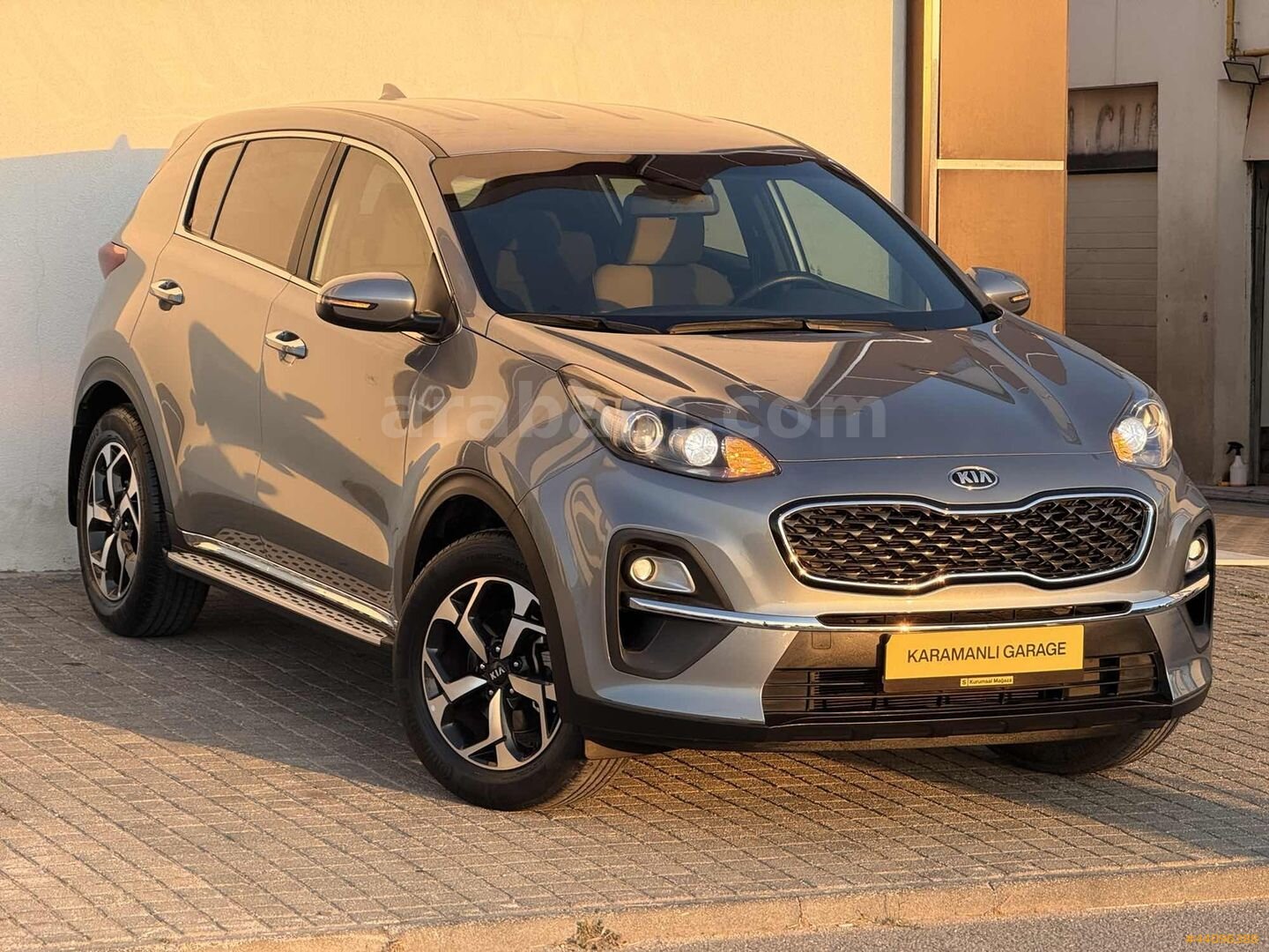 KARAMANLI GARAGE KİA SPORTAGE 1.6 GDİ COOL BOYASIZ KAYITSIZ 5