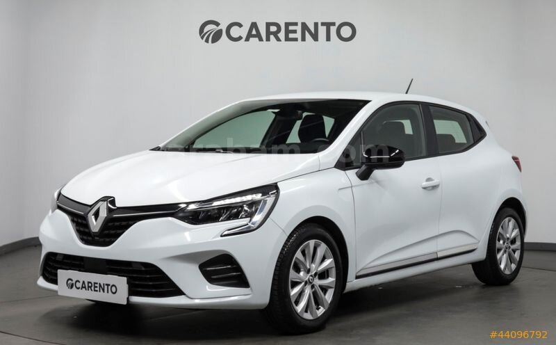 Galeriden Renault Clio 1.0 TCe Touch 2023 Model İstanbul 85.000 km Beyaz
