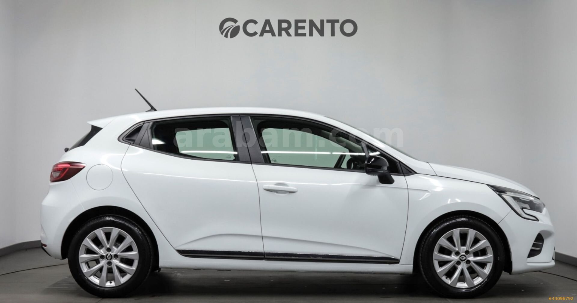 Galeriden Renault Clio 1.0 TCe Touch 2023 Model İstanbul 85.000 km Beyaz 6