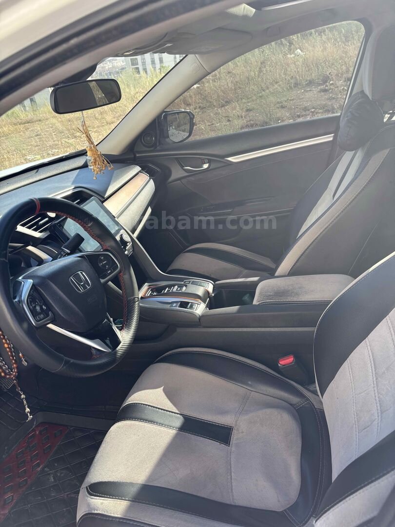 Sahibinden Honda Civic 1.6i DTEC Elegance 2018 Model 4