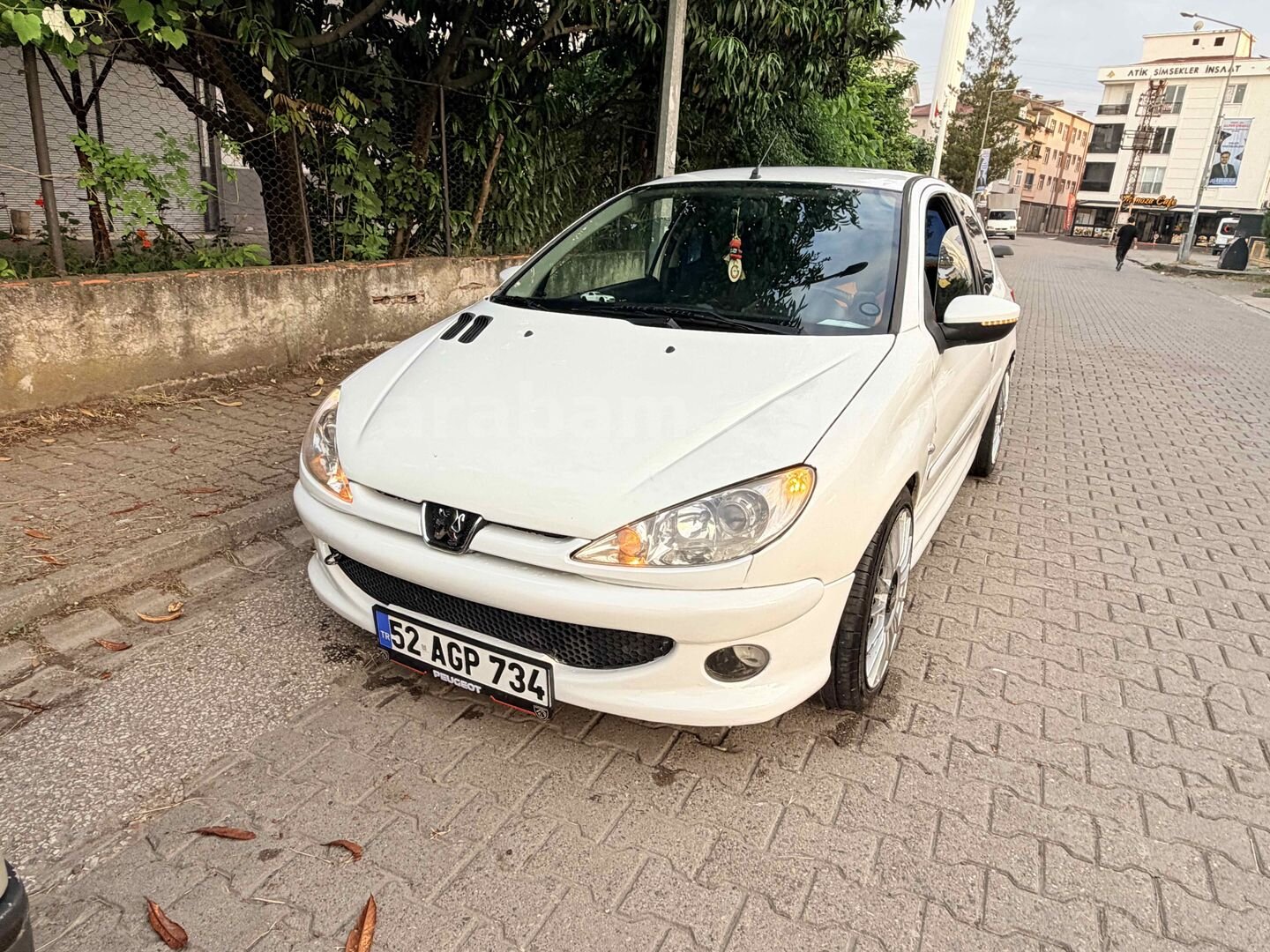 Sahibinden Peugeot 206 1.4 HDi Sporty 2005 Model 357.000 km Beyaz 3