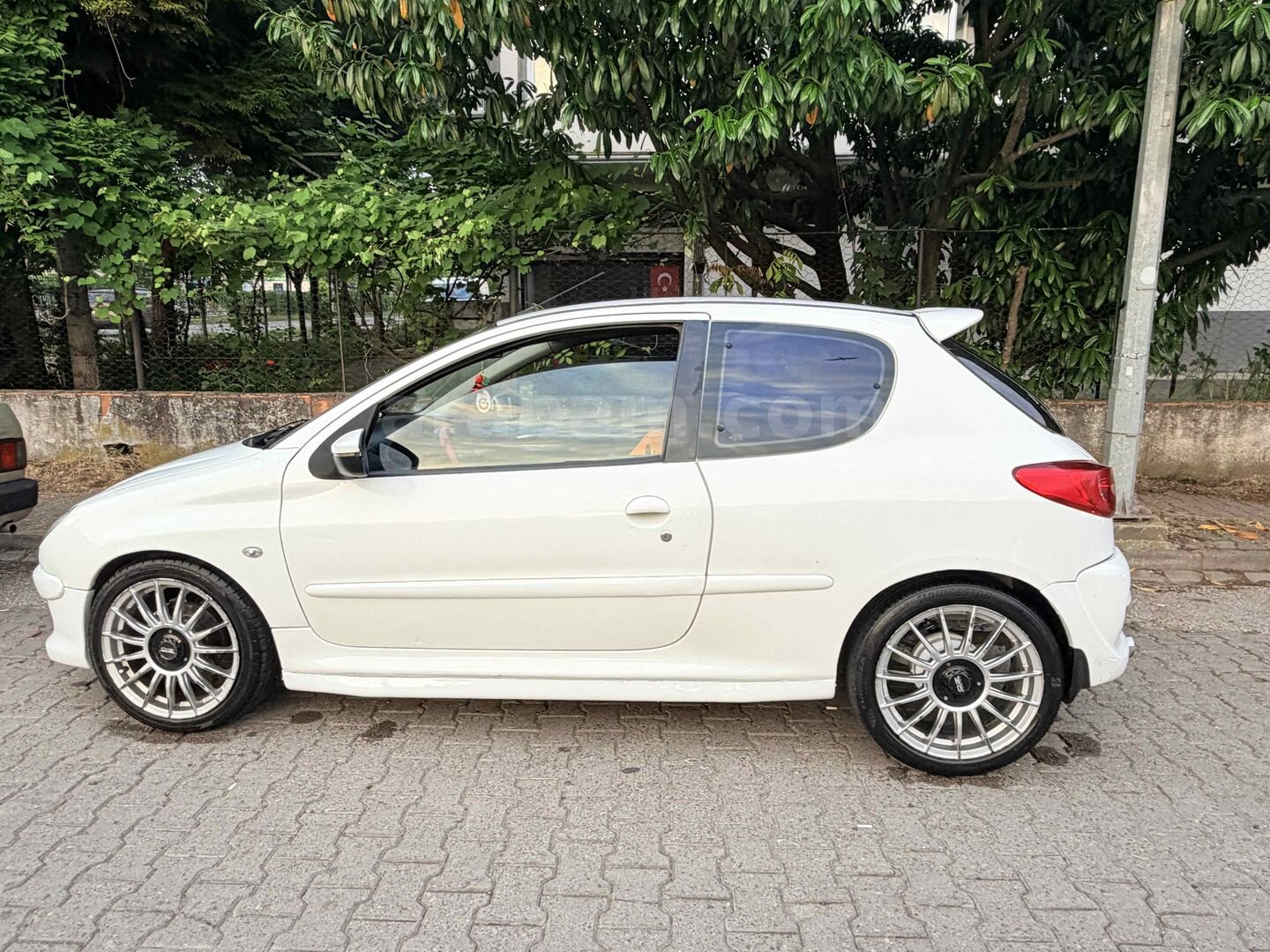 Sahibinden Peugeot 206 1.4 HDi Sporty 2005 Model 357.000 km Beyaz 5