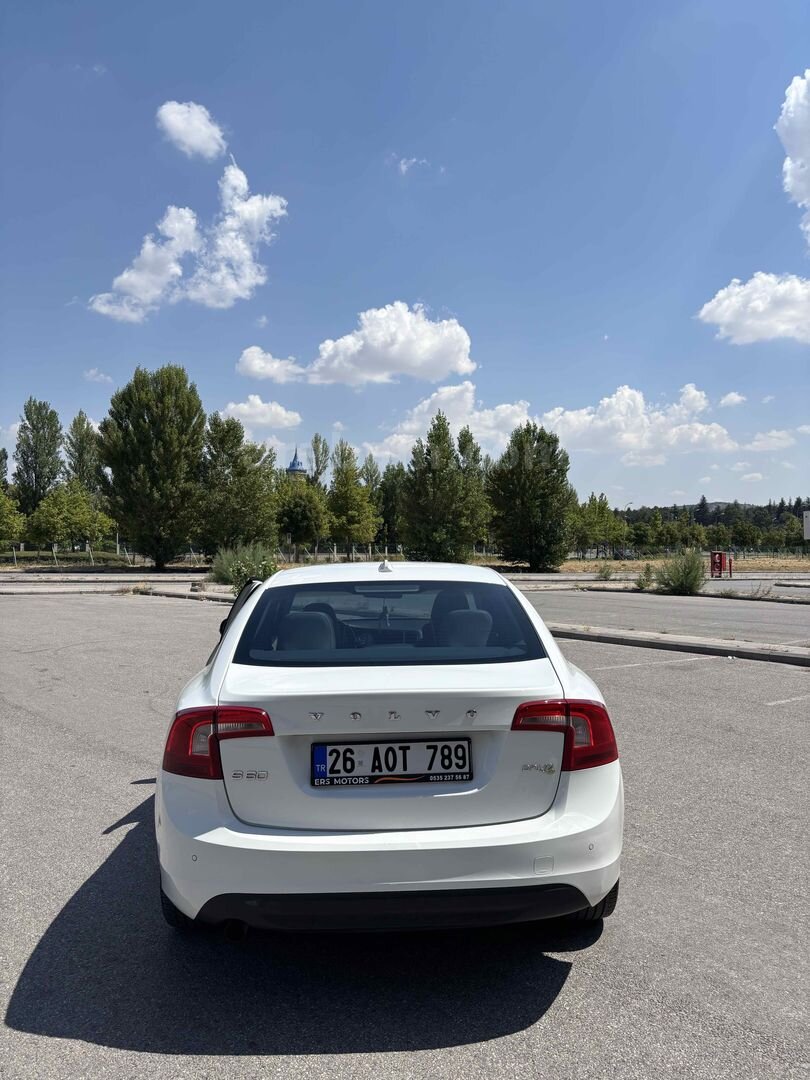 Sahibinden Volvo S60 1.6 D Advance 2012 Model Eskişehir 245.200 km Beyaz 5