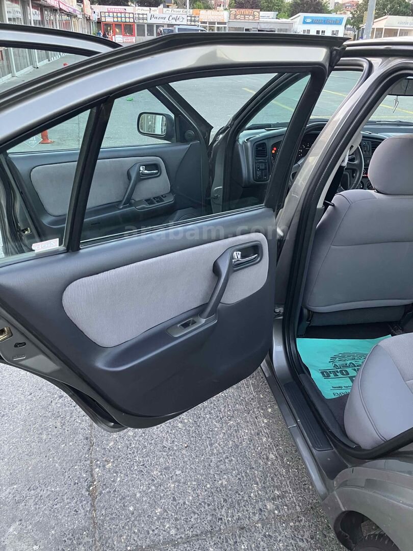 Sahibinden Nissan Primera 2.0 SE 1997 Model İstanbul 189.200 km Füme 6