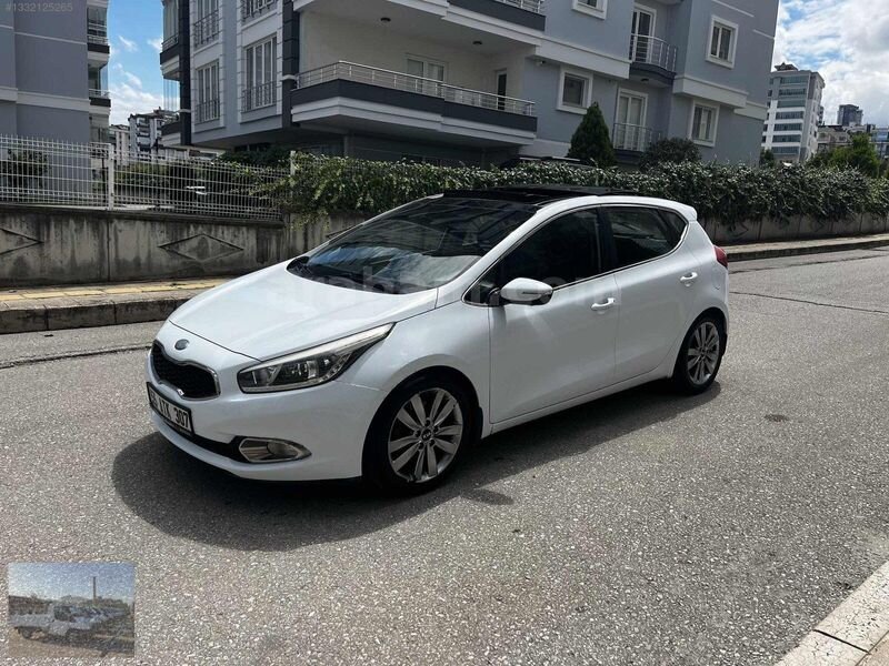 Galeriden Kia Ceed 1.6 CRDi Concept Plus 2013 Model Samsun 254.000 km Beyaz