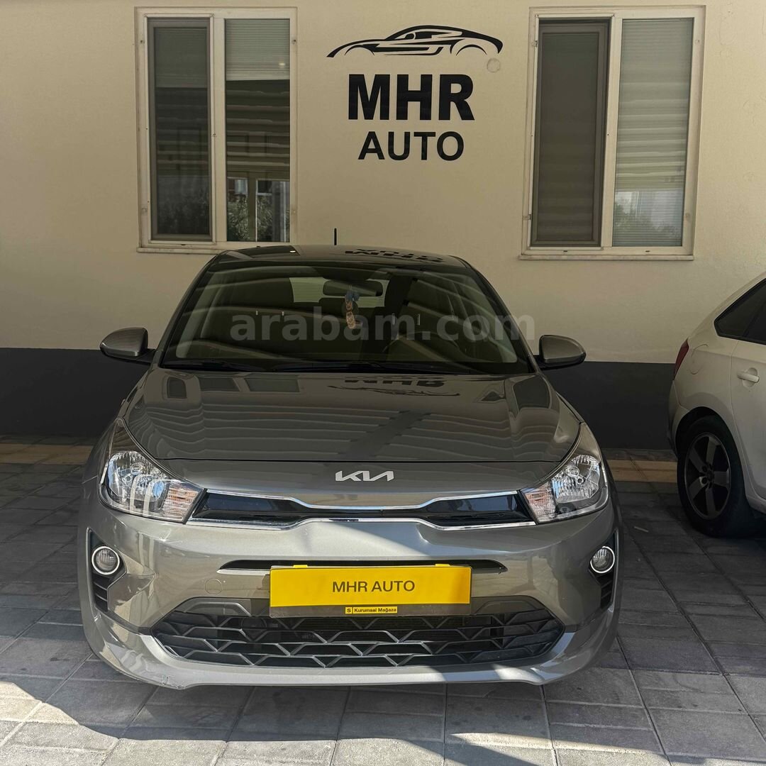 Galeriden Kia Rio 1.4 CVVT Cool 2022 Model Antalya 82.000 km Gri 1