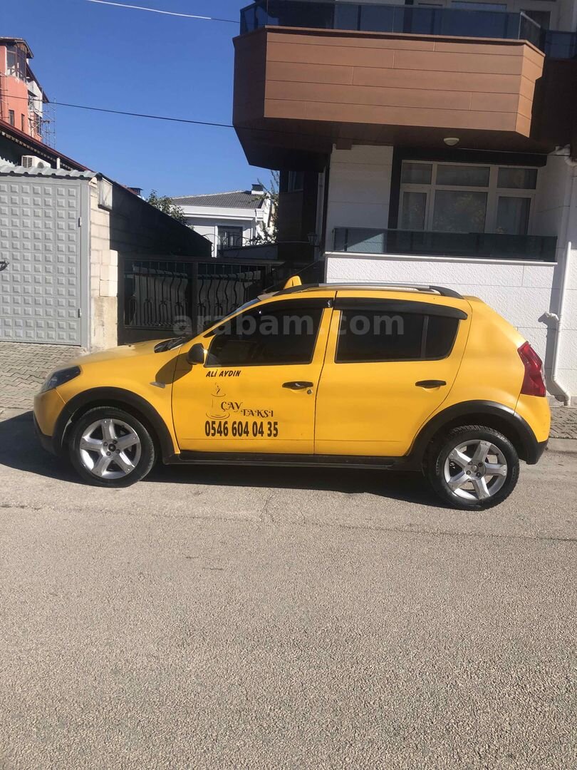 Sahibinden Dacia Sandero 1.5 dCi Stepway 2012 Model Tokat 485.000 km Sarı 6