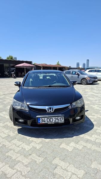 Sahibinden Honda Civic 1.6i VTEC Premium 2011 Model