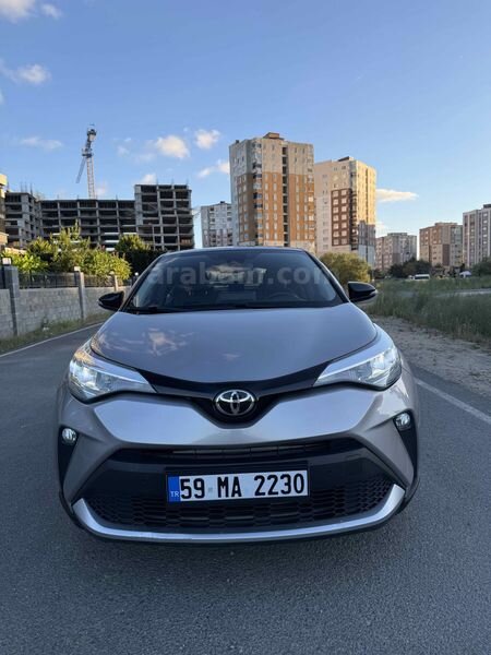 Sahibinden Toyota C-HR 1.2 Turbo Passion 2020 Model 33.300 km Gri (Gümüş) 1