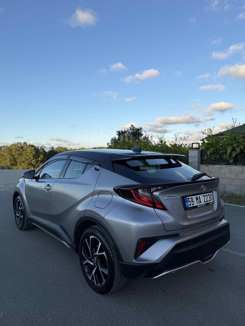 Sahibinden Toyota C-HR 1.2 Turbo Passion 2020 Model 33.300 km Gri (Gümüş) 6
