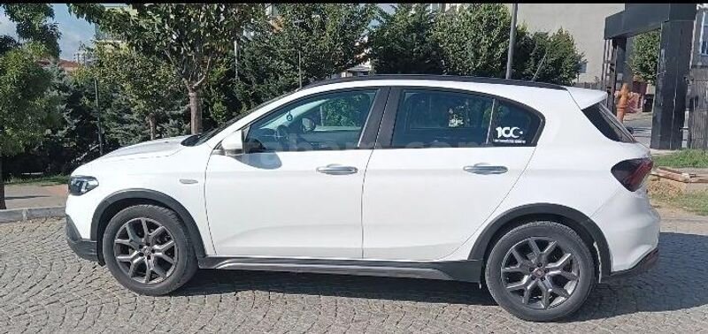 Sahibinden Fiat Egea Cross 1.4 Fire Urban 2021 Model 11.250 km Beyaz