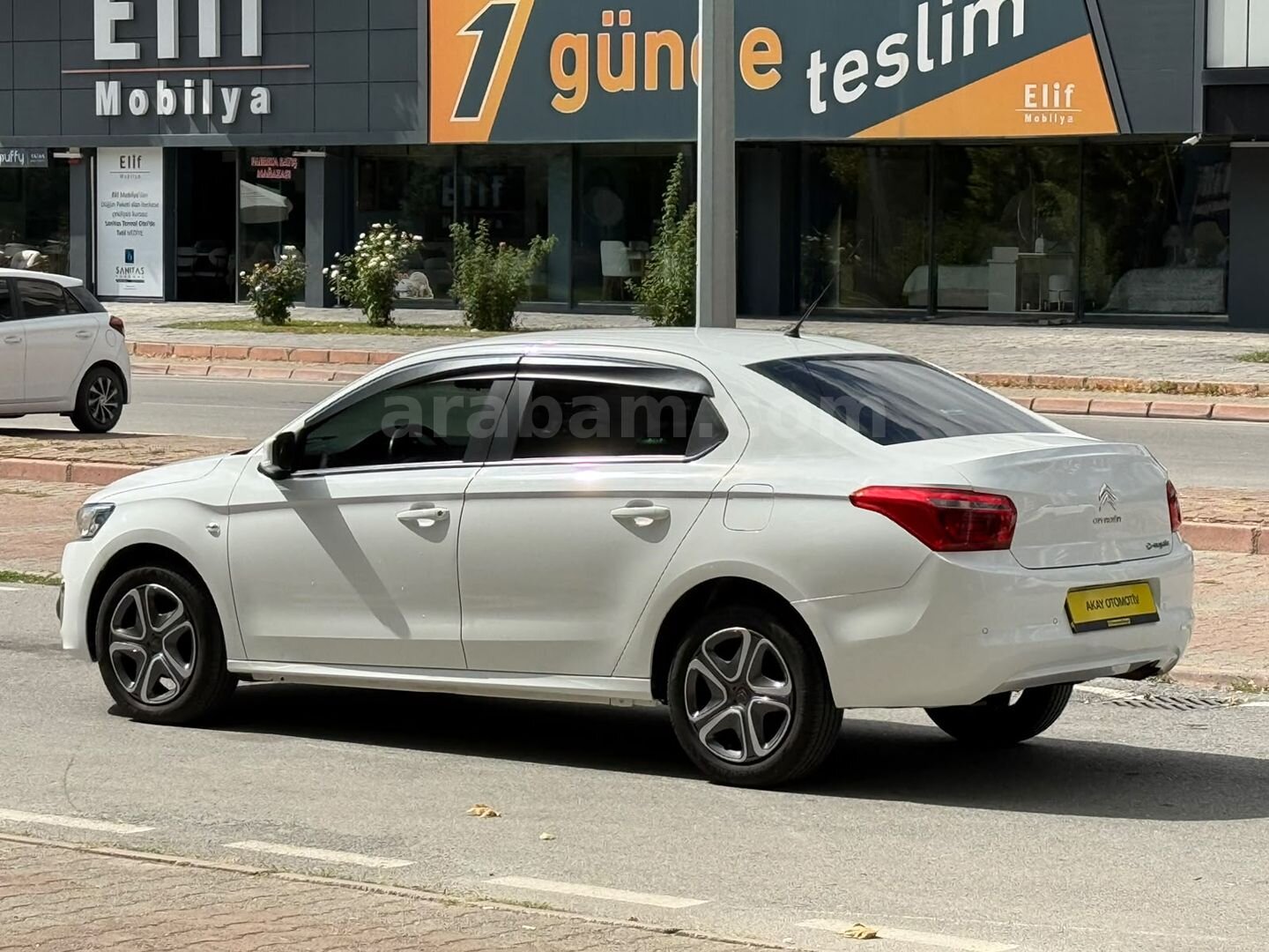 2017 MODEL_144.000 KM'DE_SHİNE_HATASIZ_1.6 HDİ 92 PS_C-ELYSEE 4