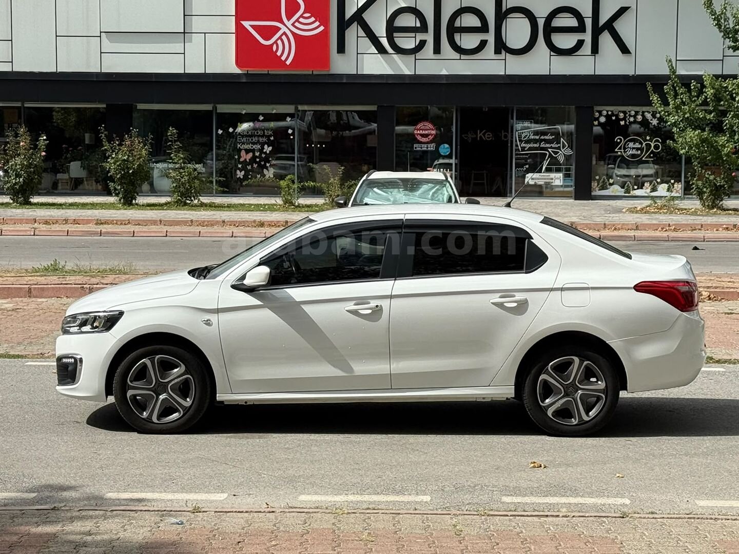 2017 MODEL_144.000 KM'DE_SHİNE_HATASIZ_1.6 HDİ 92 PS_C-ELYSEE 3