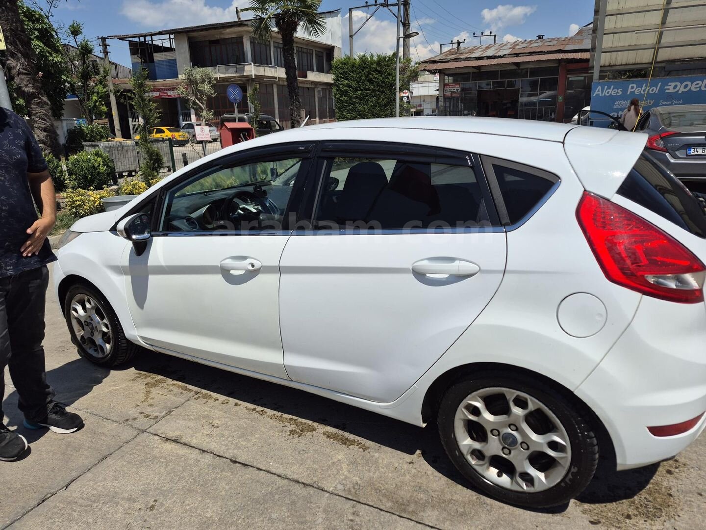 Sahibinden Ford Fiesta 1.4 Titanium 2012 Model 5.500 km Beyaz 5