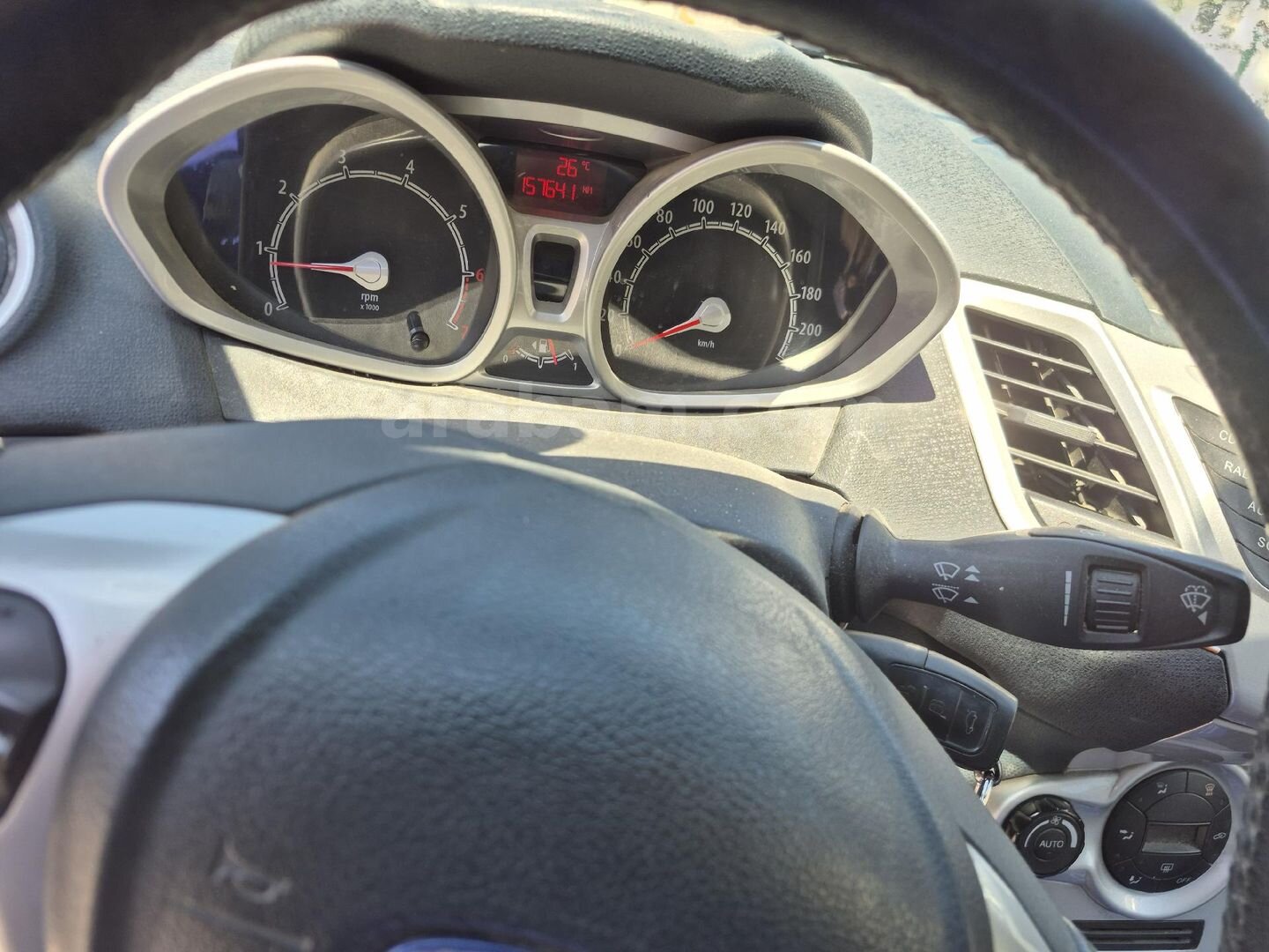 Sahibinden Ford Fiesta 1.4 Titanium 2012 Model 5.500 km Beyaz 4