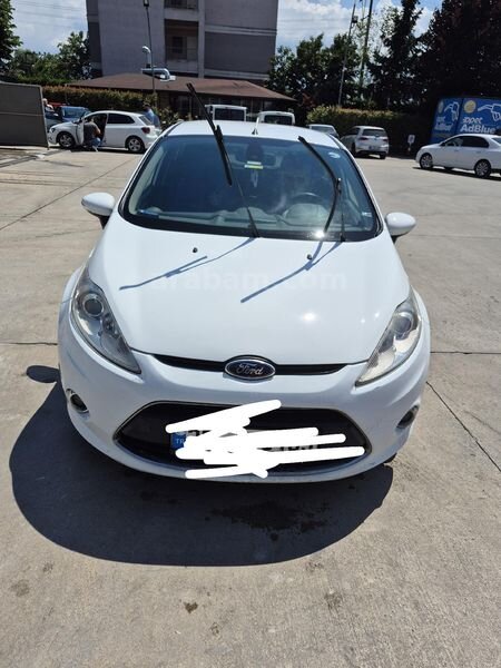 Sahibinden Ford Fiesta 1.4 Titanium 2012 Model 5.500 km Beyaz