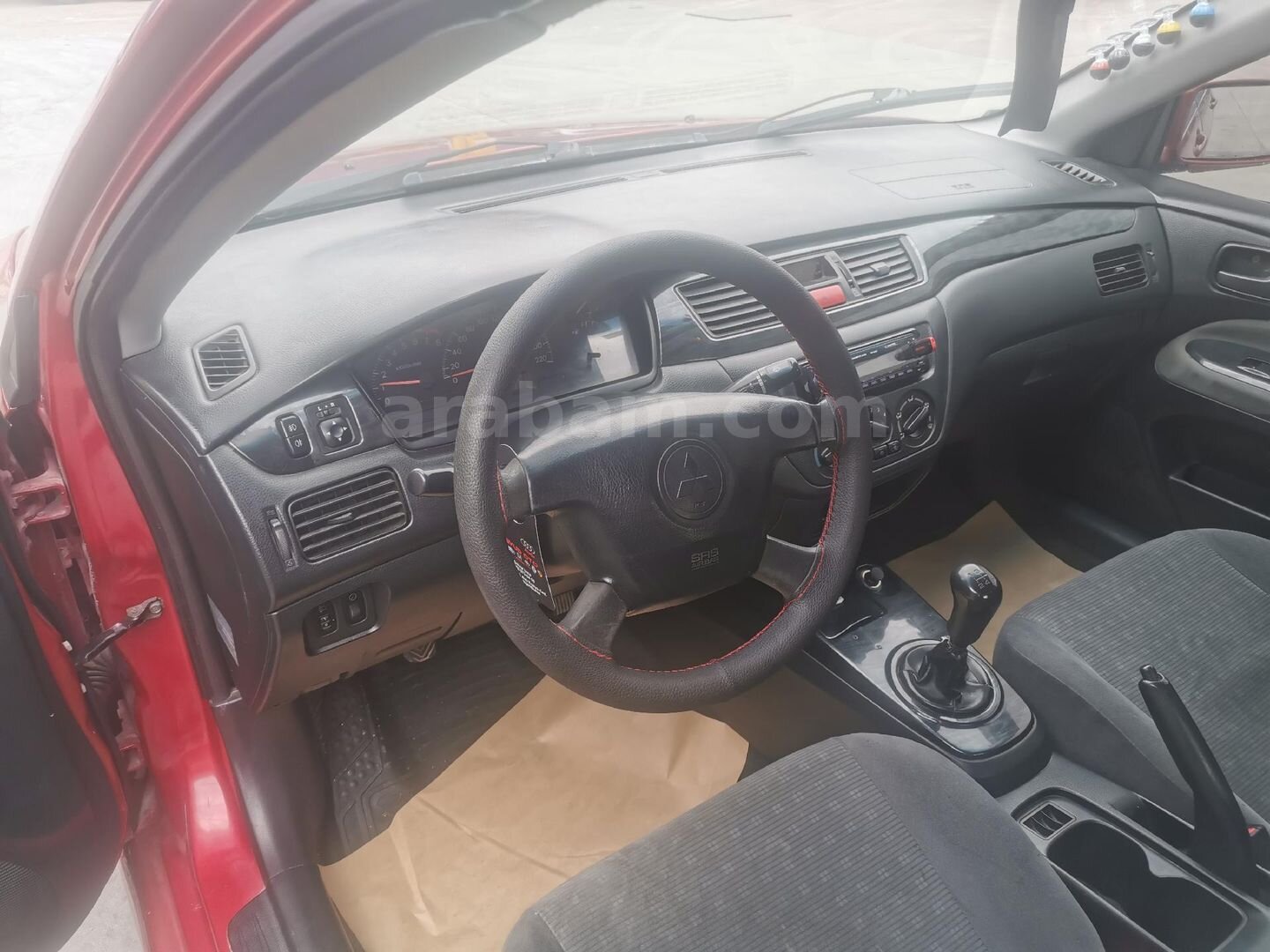 Sahibinden Mitsubishi Lancer 1.6 Comfort 2004 Model Bursa 375.000 km Kırmızı 6