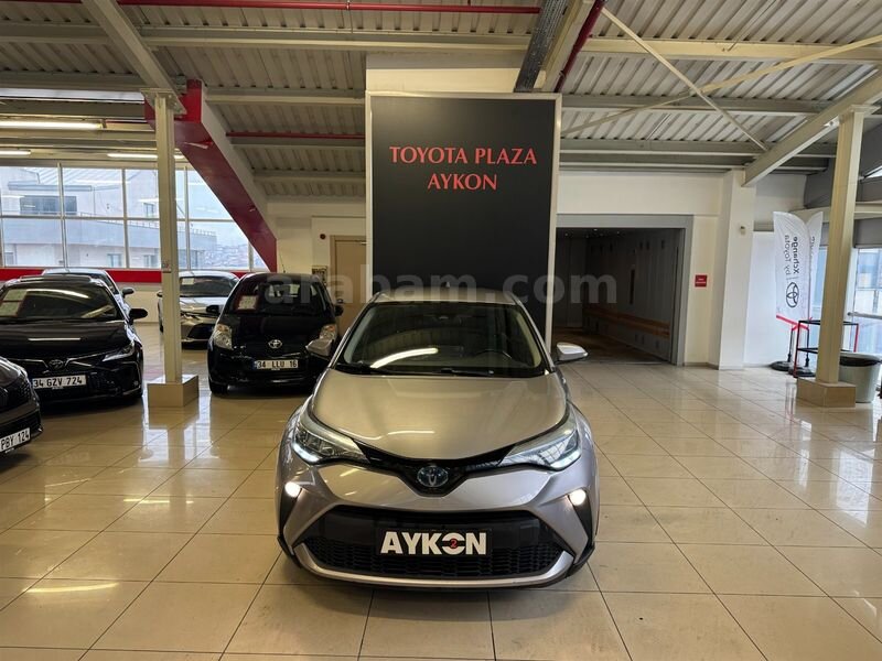 2021 TOYOTA C-HR 1.8 HYBRID 4*2 FLAME E-CVT