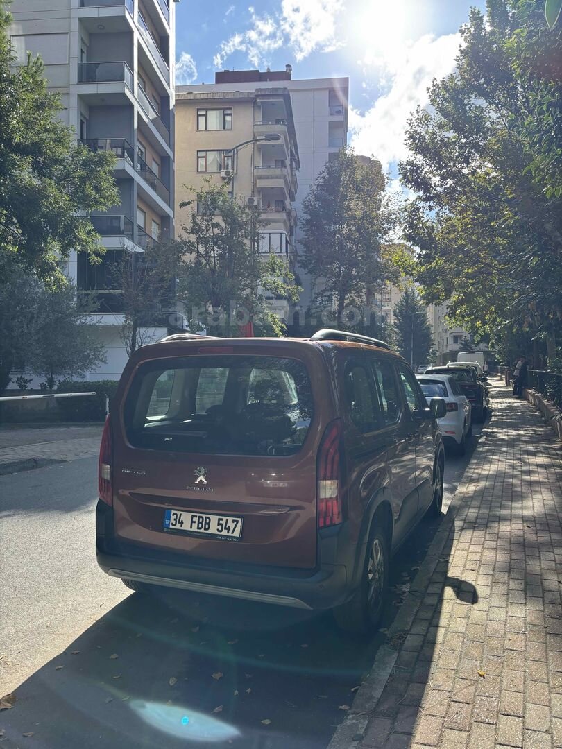 Sahibinden Peugeot Rifter 1.5 BlueHDI Allure 2022 Model İstanbul 85.000 km Turuncu 4
