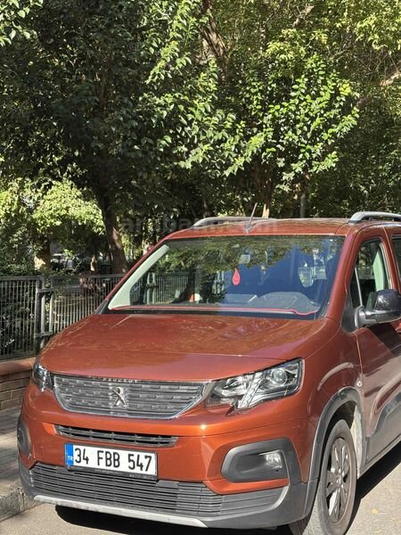 Sahibinden Peugeot Rifter 1.5 BlueHDI Allure 2022 Model İstanbul 85.000 km Turuncu