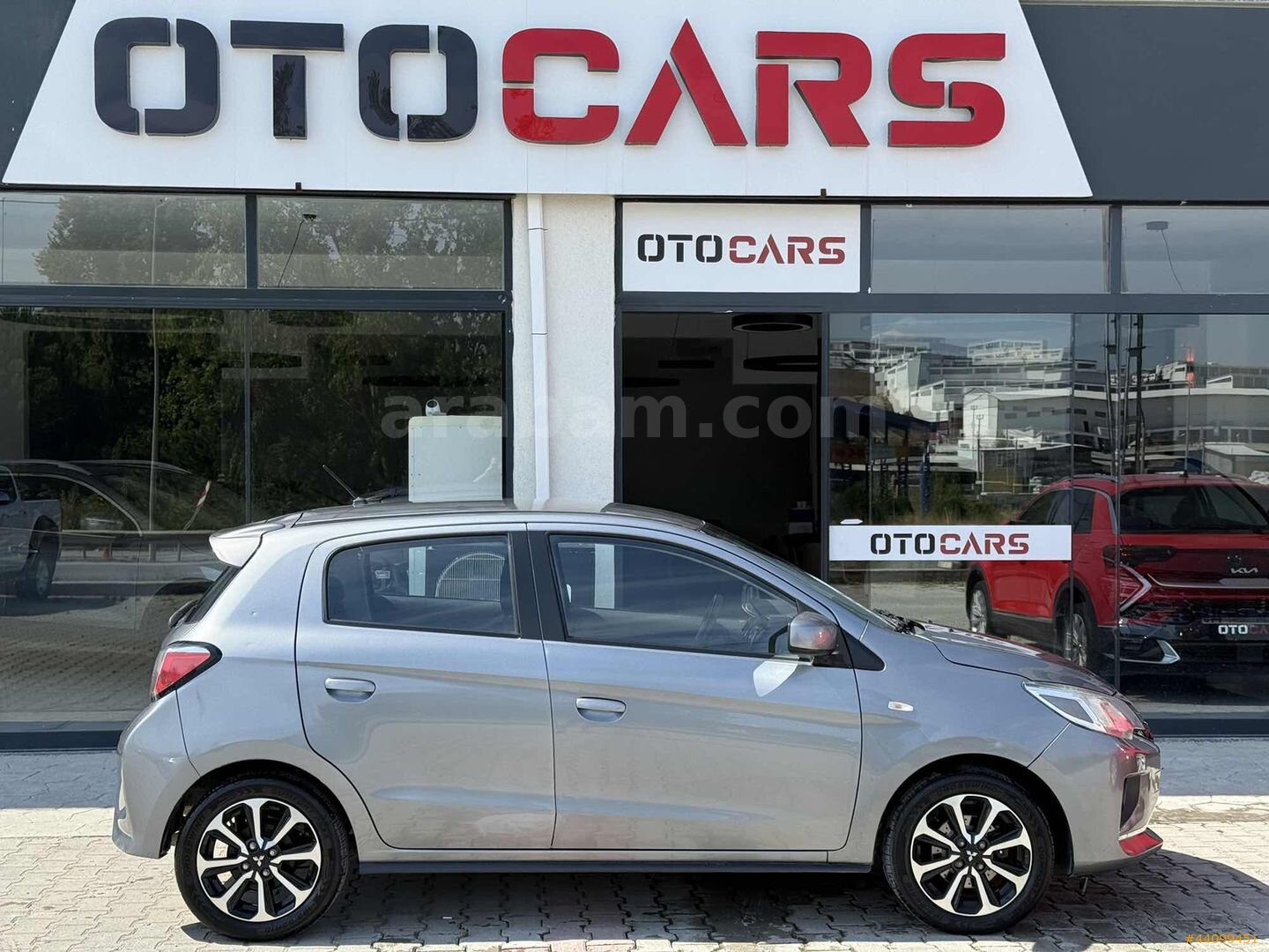 Galeriden Mitsubishi Space Star 1.2 Intense 2021 Model İstanbul 56.000 km Füme 6