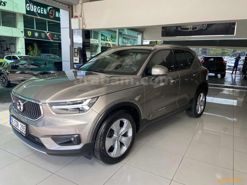 2020 VOLVO XC40 MOMENTUM CAM TAVAN HARKARDON KÖR NOKTA ISITMA