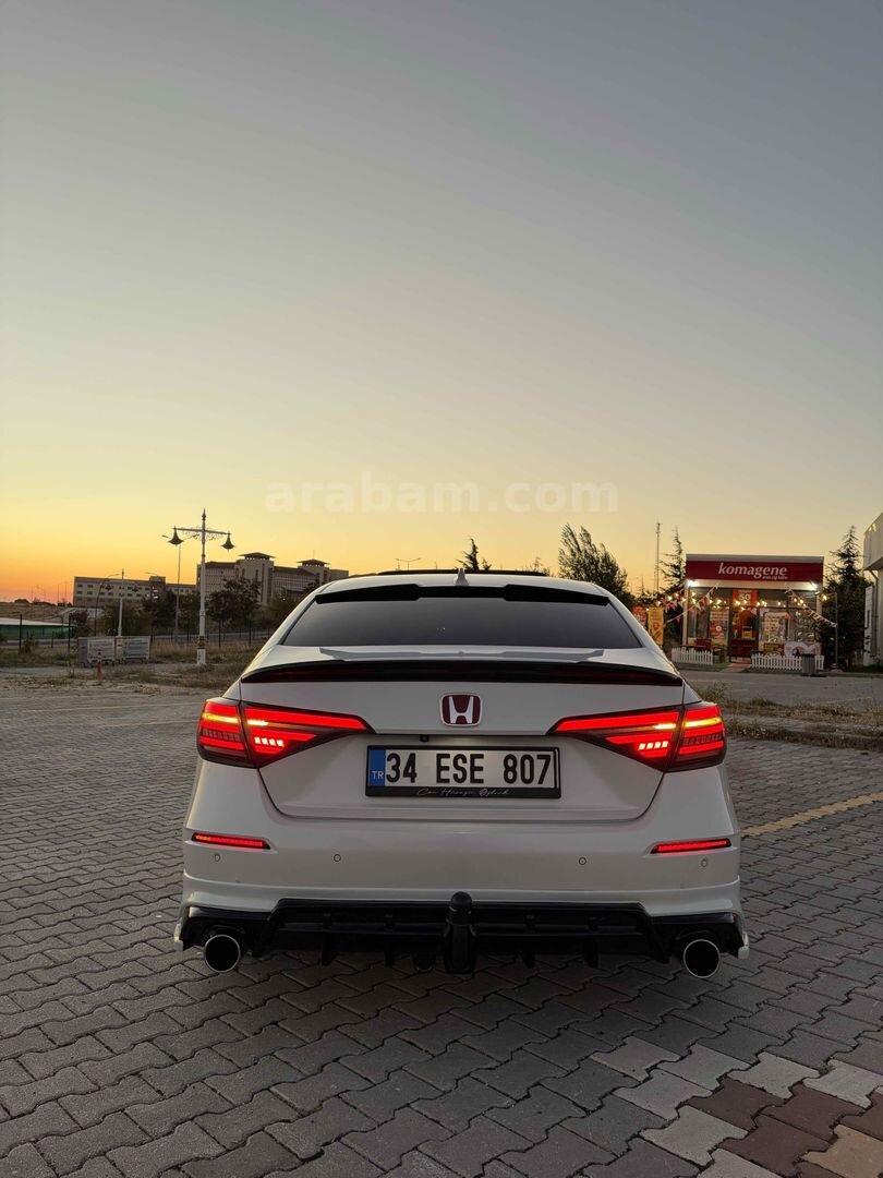 Sahibinden Honda Civic 1.5 i-VTEC Executive Plus 2021 Model 2