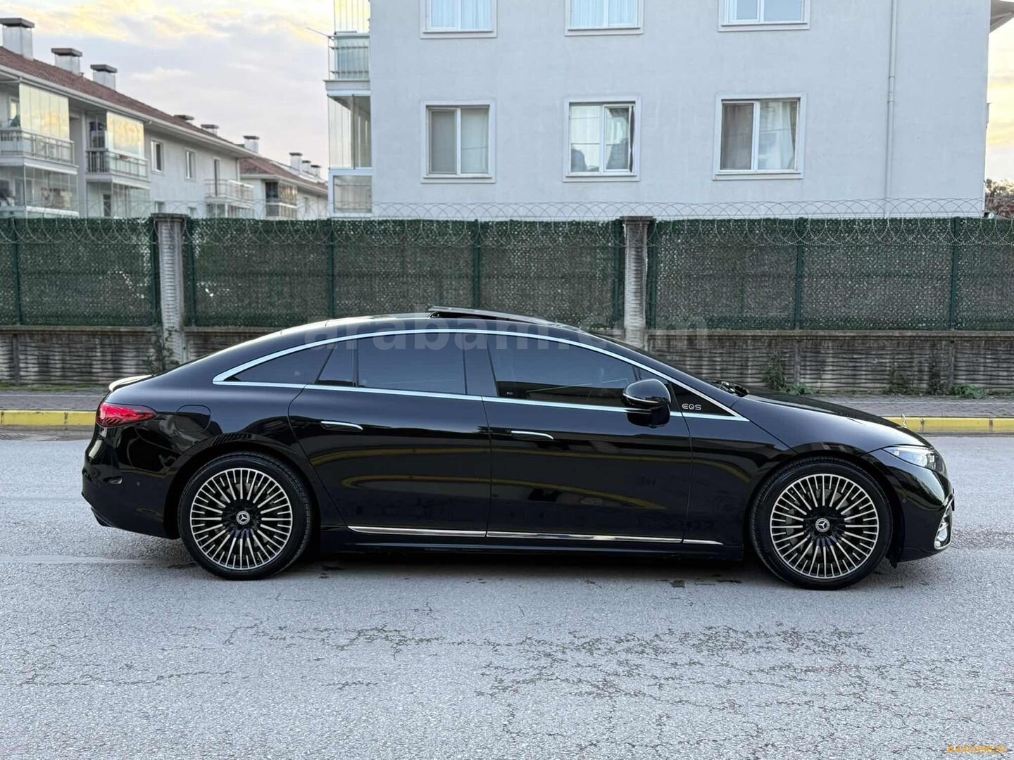 Galeriden Mercedes - Benz EQS 450+ 2025 Model Kocaeli 8.000 km Siyah 4