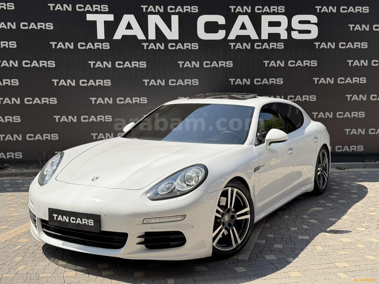 Galeriden Porsche Panamera Diesel 2014 Model Kocaeli 180.000 km Beyaz 1