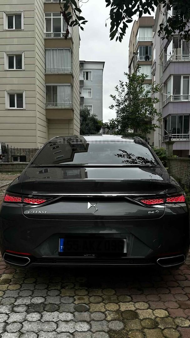 Sahibinden DS Automobiles DS9 1.6 E-Tense Opera 2023 Model Samsun 25.000 km Füme 5