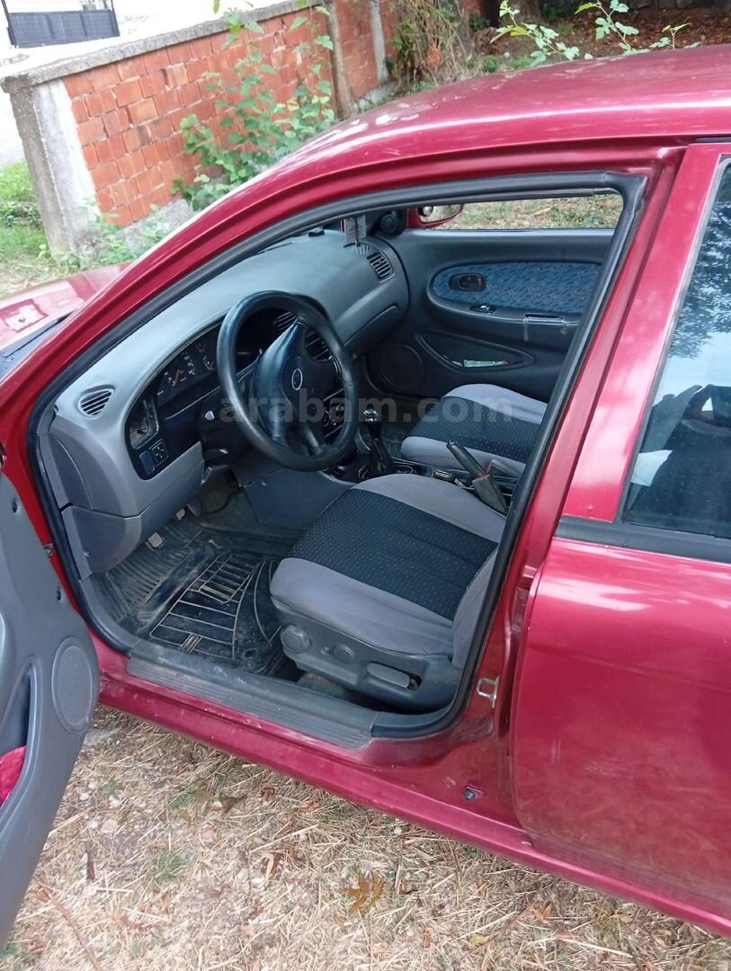 Sahibinden Kia Sephia 1.5 LS 1999 Model Sakarya 284.121 km Bordo 4