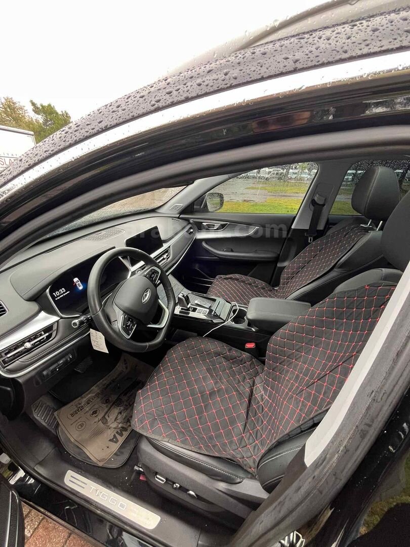 Sahibinden Chery Tiggo 7 Pro 1.6 TGDI Luxury 2024 Model Bursa 35.000 km Siyah 7
