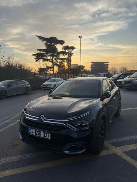 Sahibinden Citroen C4 1.2 PureTech Shine 2024 Model
