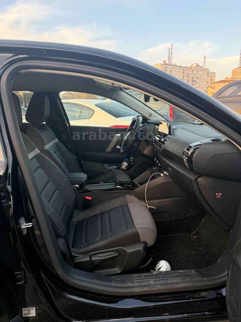 Sahibinden Citroen C4 1.2 PureTech Shine 2024 Model 4