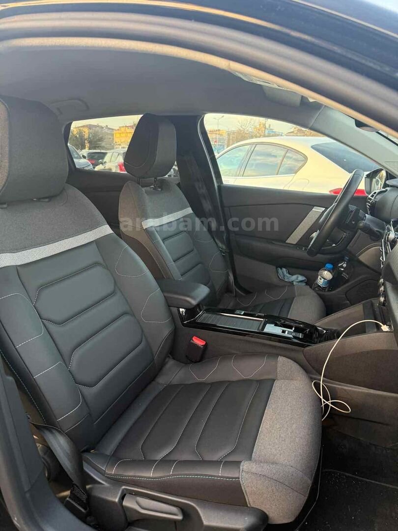 Sahibinden Citroen C4 1.2 PureTech Shine 2024 Model 5