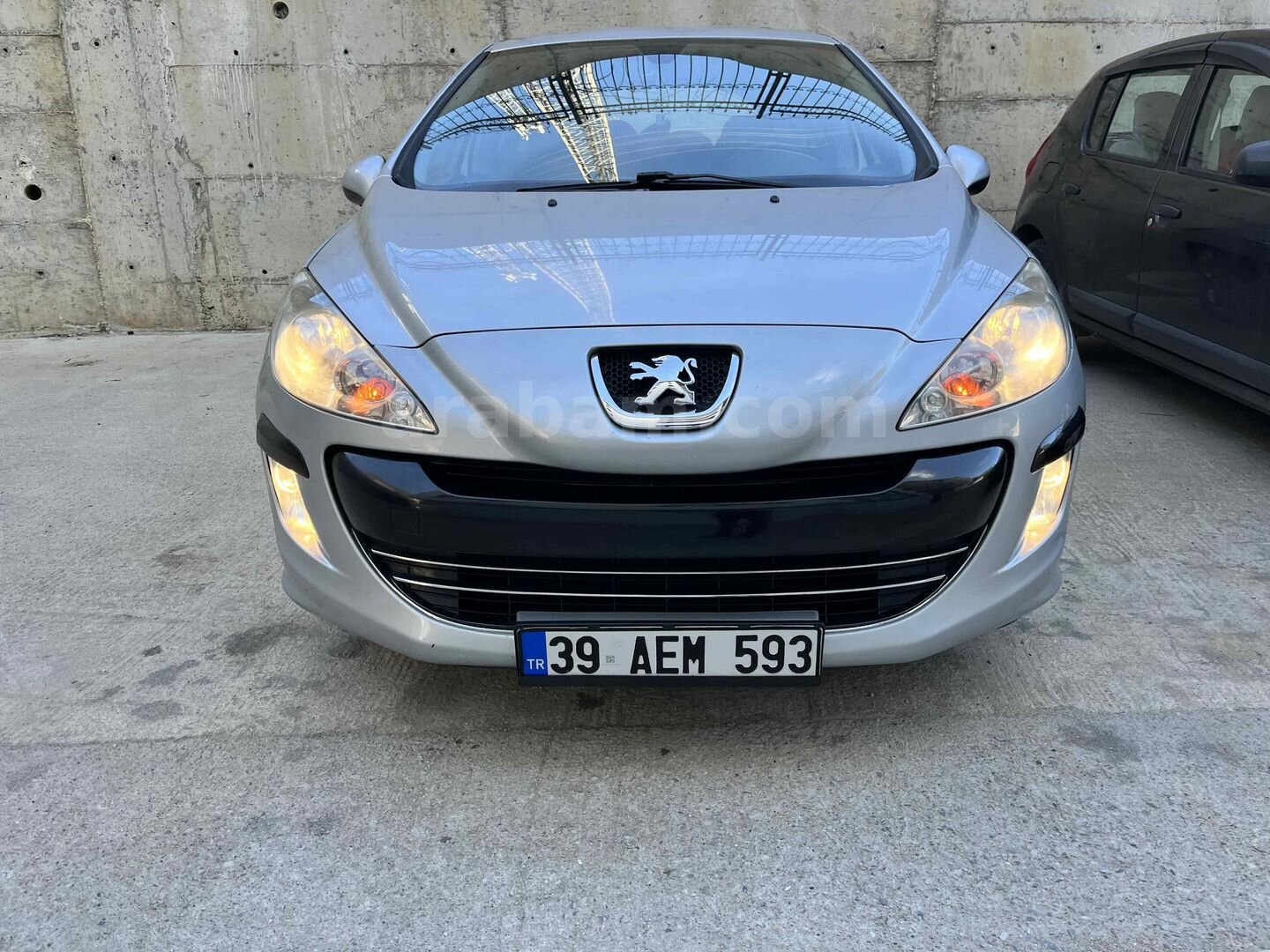 Sahibinden Peugeot 308 1.6 VTi Confort 2009 Model 146000 km Gri 3