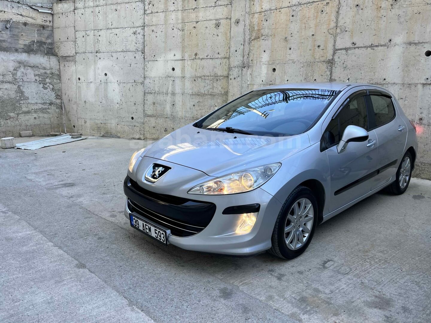 Sahibinden Peugeot 308 1.6 VTi Confort 2009 Model 146000 km Gri 4