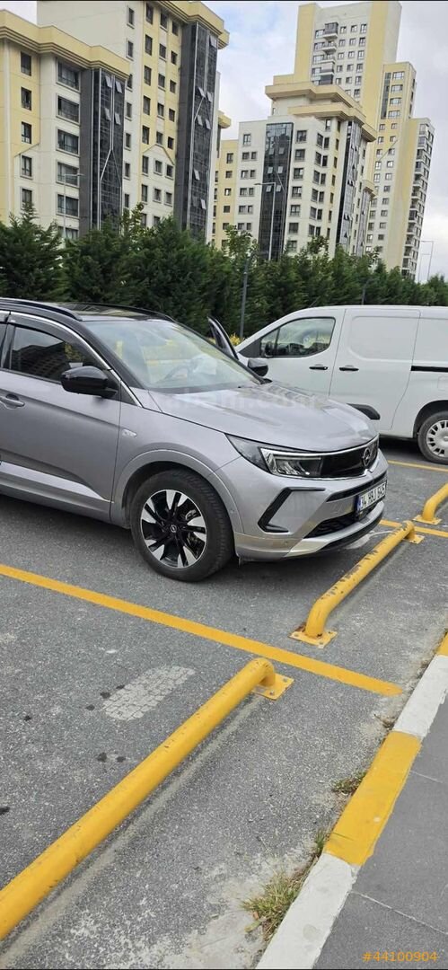 DEMO AUTO DAN 2023 GRANDLAND 1,5 DİZEL ELEGANS HATASIZ 64 BİN KM 2