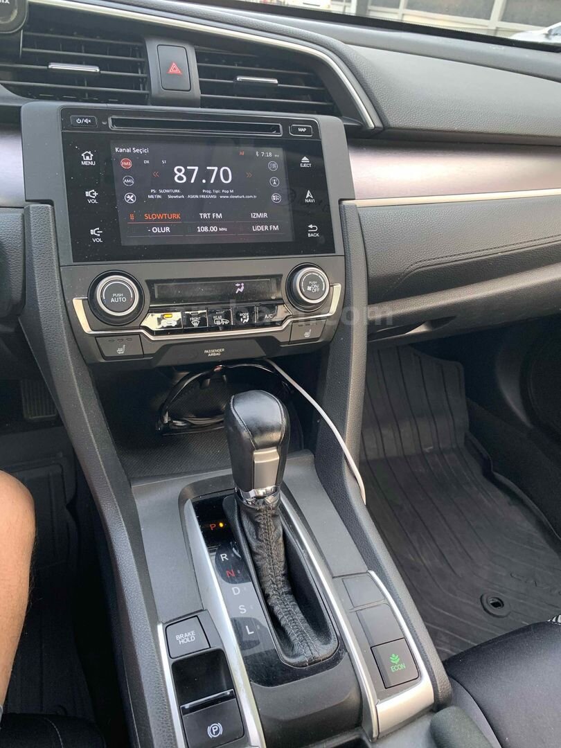 Sahibinden Honda Civic 1.6i VTEC Eco Elegance 2019 Model 3